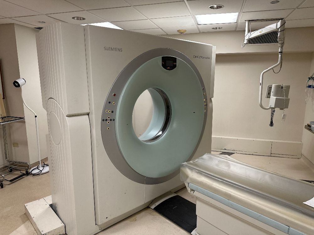 2006 Siemens Sensation 64 CT Scanner with NEW tube (only 520 Scand Seconds)