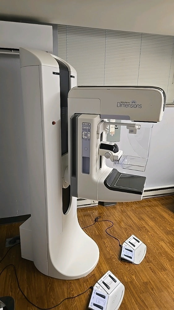 HOLOGIC SELENIA DIMENSIONS 3D  DIGITAL Mammo System 2018