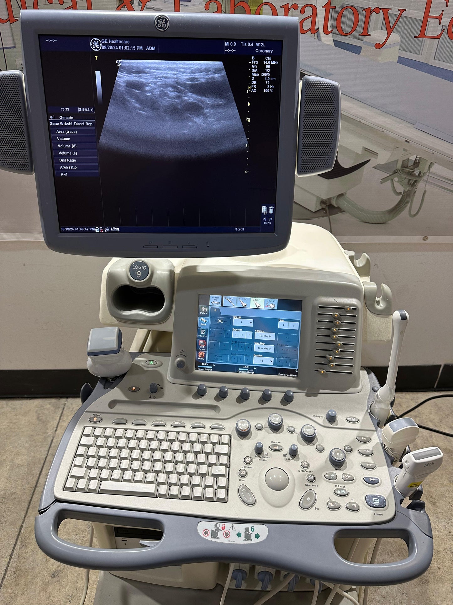 GE Logiq 9 Ultrasound System with Flat Pannel Monnitor / 4D