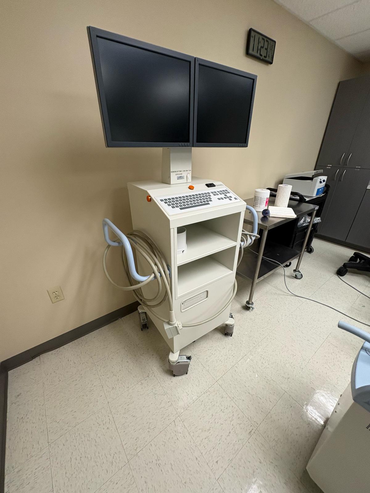 Siemens SIREMOBIL Compact L 2015 3rd Generation  with LCD Monitors