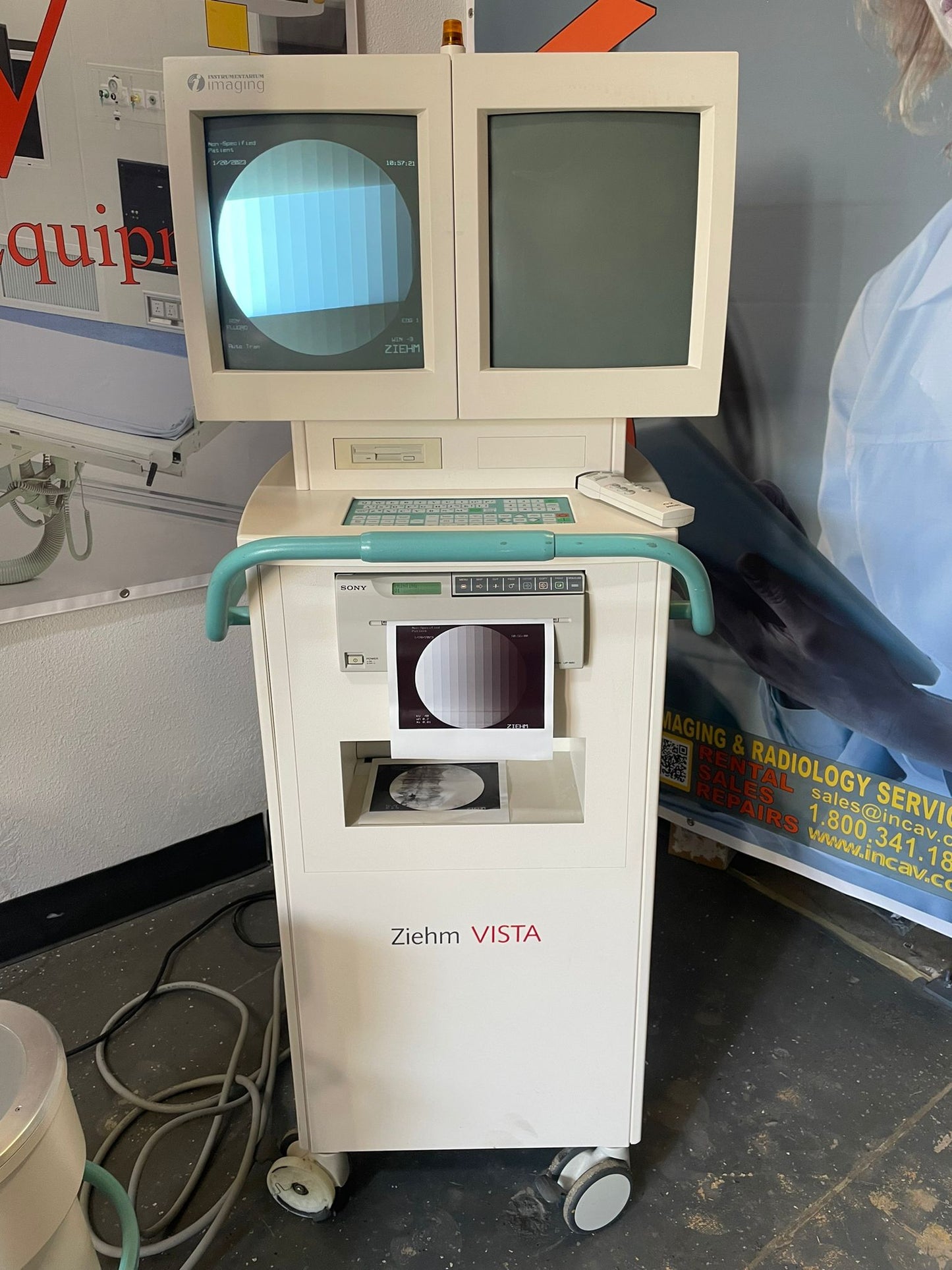 ZIEHM Vista C-arm with double monitor screen