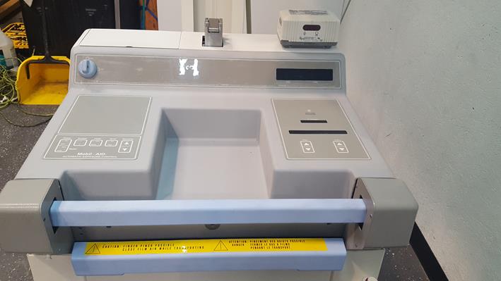 GE AMX IV Plus Portable X-Ray
