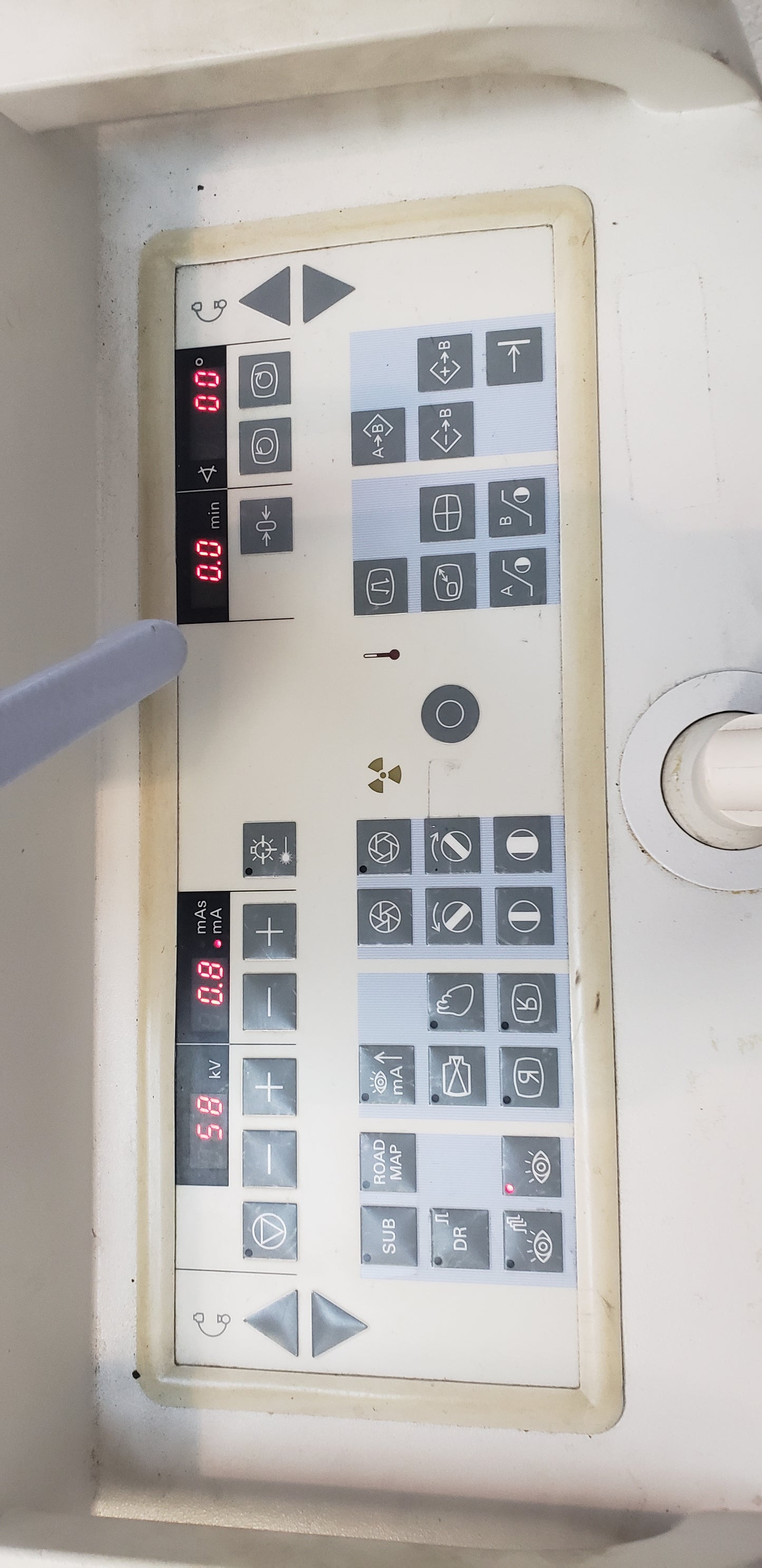 Siemens SIREMOBIL Compact 2002 with LCD and 2011 Tube C-ARM